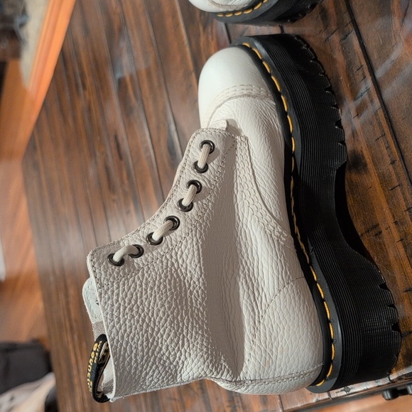 Dr. Martens Sinclair Platform Boot Zipper - Picture 9 of 13